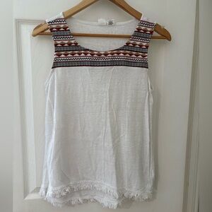 Artisan NY fringe hem tank size medium white embroidered boho western shirt